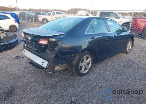 2013 Toyota Camry Se z USA, uszkodzony, nr VIN 4T1BF1FK8DU237237